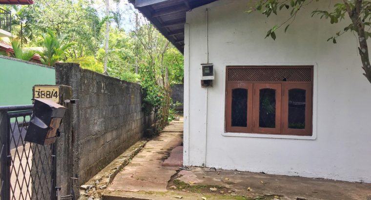 10Perches House for sale in Thalawathugoda