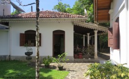 Colonial House In Unawatuna