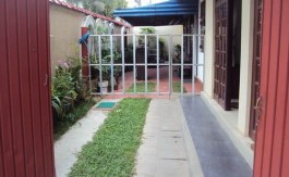 A BRAND NEW FOUR BED ROOMED LUXURY HOUSE FOR RENT