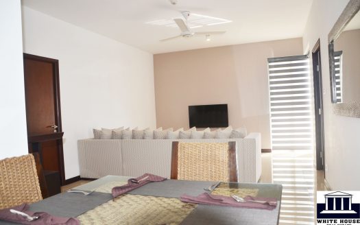 OnThree20 Cozy Stylish Apartment For Rent