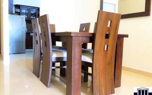 Skylarr Court Apartment For Rent !