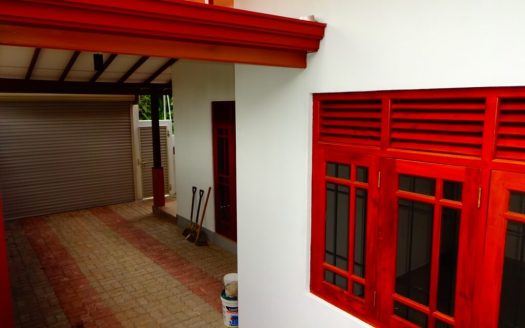 Luxury house for sale at Malabe, Kahanthota