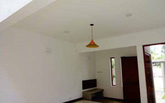 New Luxury house for sale at Thalawathugoda, kalalgoda road.