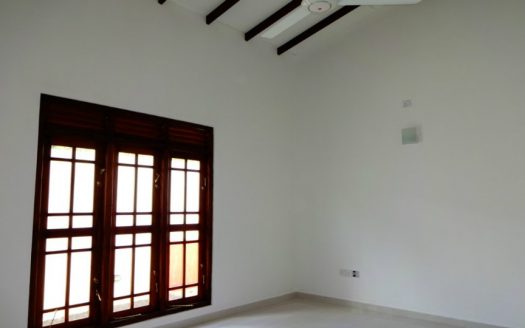 A brand new house for sale at Malabe, kahanthota road.