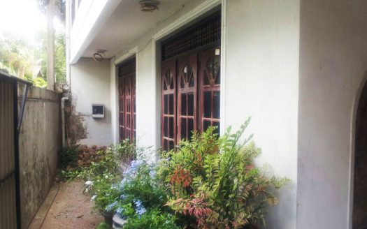 Ten roomed house for sale in Pepiliyana Road, Nugegoda
