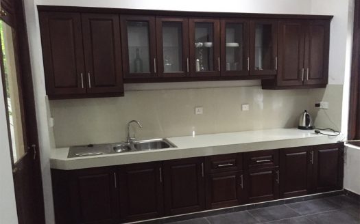 5 rooms House for Rent