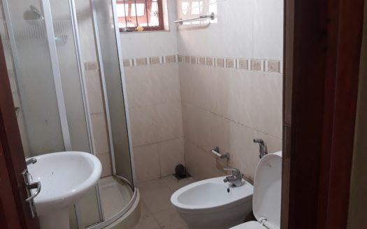 Three bedrooms house House for rent in Elvitigala Mawatha